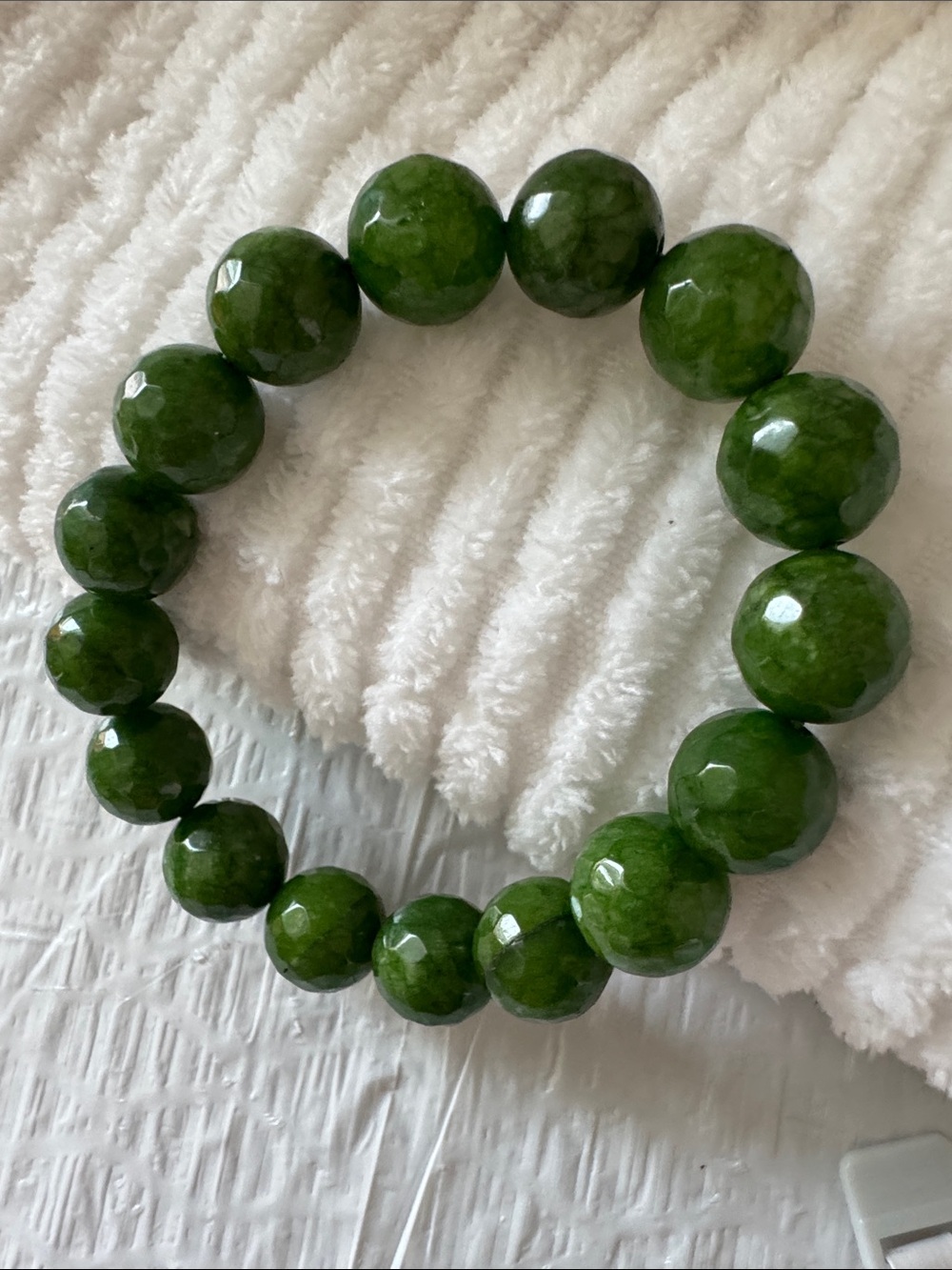 Bracelet Green Chalcedony 12mm round 125.00 ctw size 6.5 inches stretch to 7